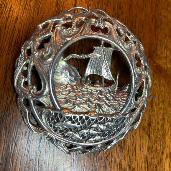 Norskt Monster Vintage Fisherman Silver Brooch - Picture 4 of 16